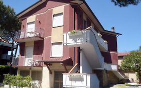 Iss Travel Apartments Casa Maria In Marina Di Massa